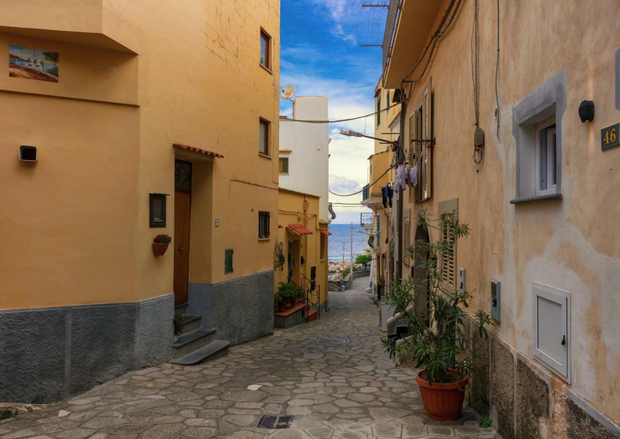 La Casa Sulla Scogliera Villa Massa Lubrense Kültér fotó